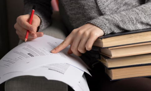 Factors in Choosing a University Essay: What Factors Should You Consider Before Selecting a Higher Education Institution?